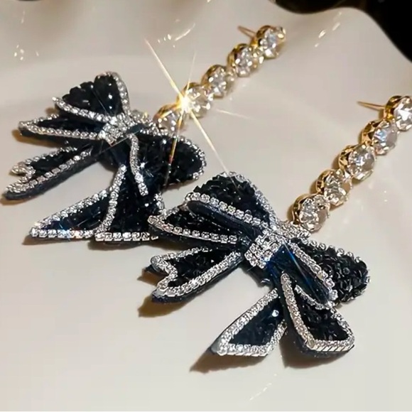 NEW! Silver/Black Bow Statement Earrings! Dress up a Tee & Jeans! Bows are in! - Picture 2 of 8